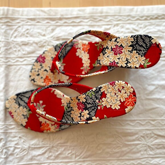 Japanese Wedge Sandals - Geta Style Strap - Picture 1 of 7